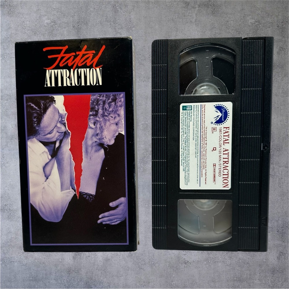 Paramount Fatal Attraction VHS NTSC Black 1987 Thriller Michael Douglas